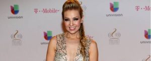 #ThalíaChallenge cibernautas se burlan de la cantante mexicana