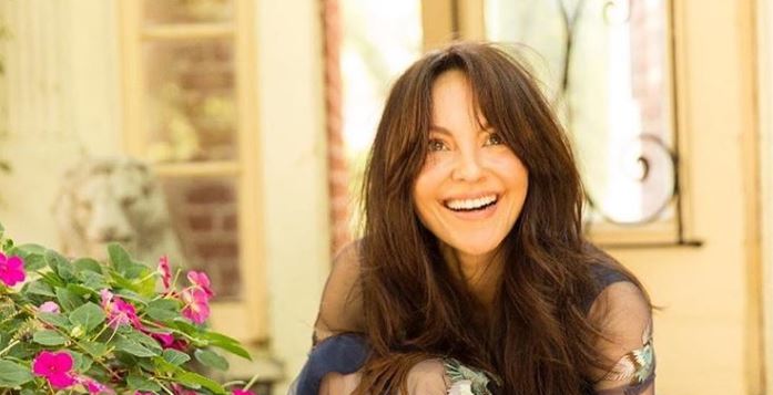 mona-o-negra-asi-fue-el-cambio-de-look-de-carolina-gomez