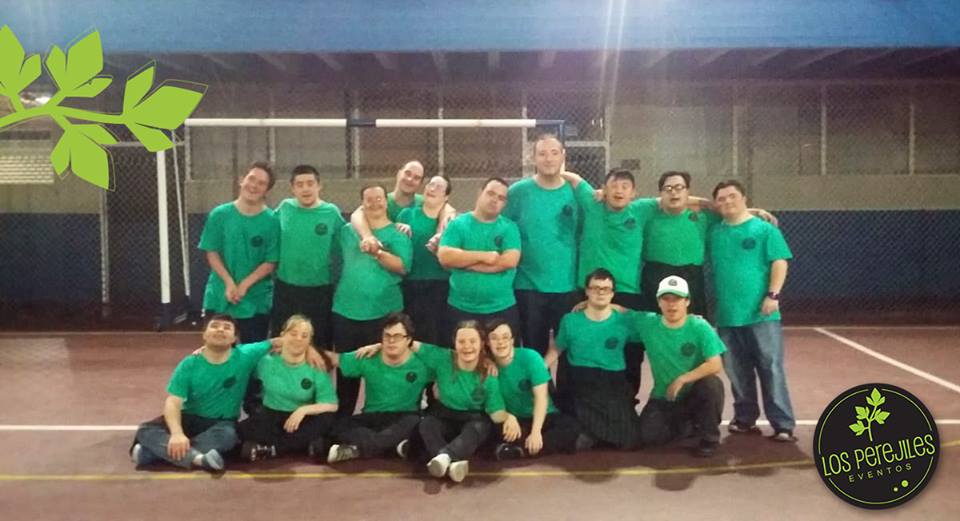 4-amigos-con-sindrome-de-abren-su-propia-pizzeria