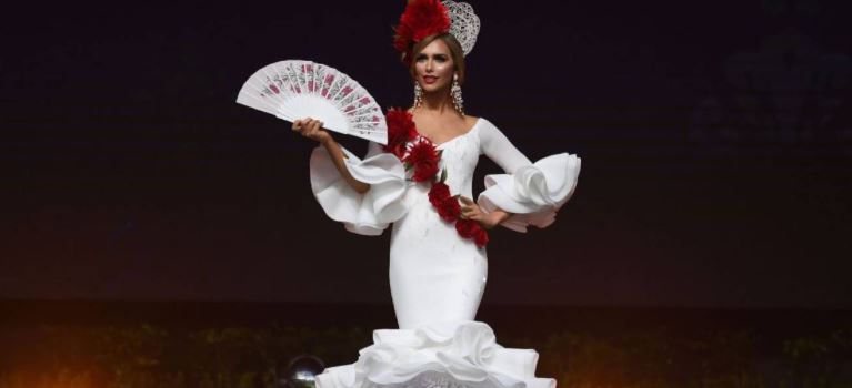 sensual-baile-de-miss-espana-durante-miss-universo-2018