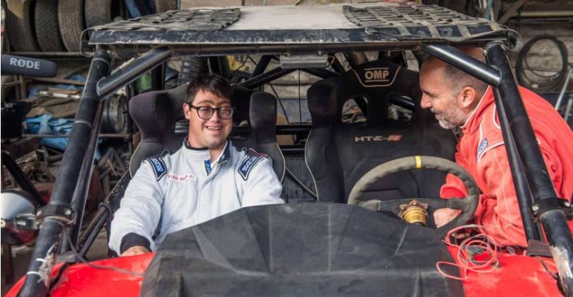 joven-con-sindrome-se-convertira-en-piloto-en-participar-en-rally-dakar