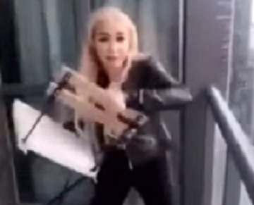 en-video-joven-lanzo-una-silla-por-la-ventana-para-ganar-likes