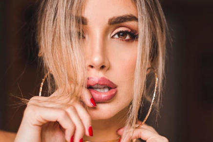 muy-sensual-asi-luce-melina-ramirez-en-lenceria-su-embarazo