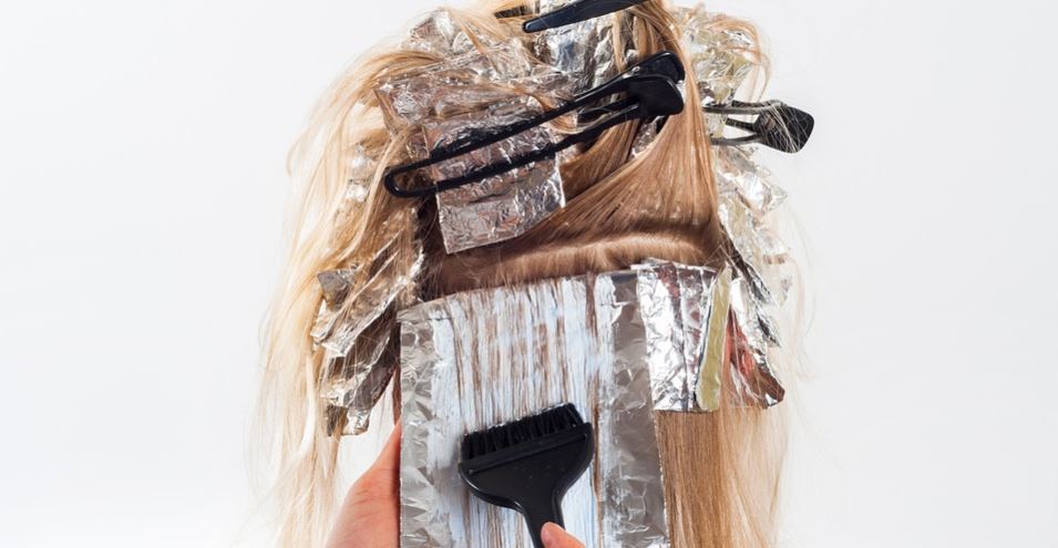 como-tenir-el-pelo-en-casa-y-quede-como-de-peluqueria