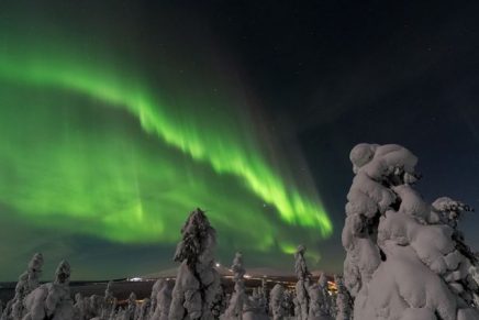 increible-el-efecto-del-gas-en-una-aurora-boreal