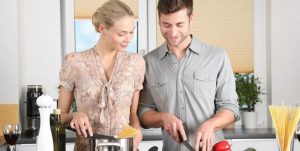 “Los hombres que saben cocinar son más atractivos”, aseguran los expertos