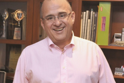 Fotos demuestran el parecido de Sandro Raúl con su supuesto padre Jota Mario Valencia