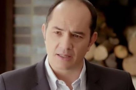 Julián Arango tomó un medicamento para la calvicie, pero le terminó saliendo pecho