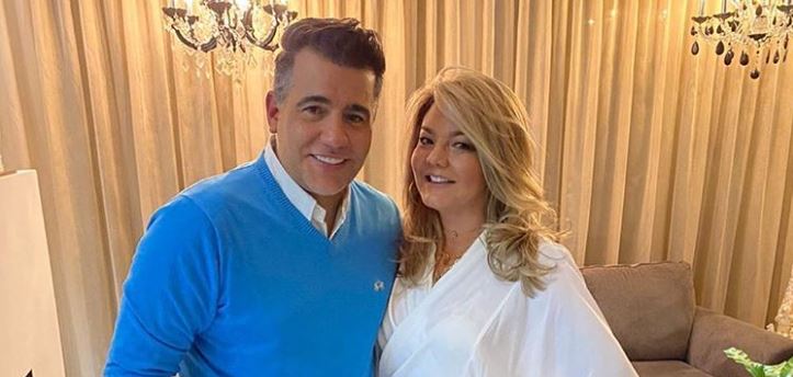 Carlos Calero le dedicó un romántico mensaje a su esposa y en redes enamoró a sus seguidoras