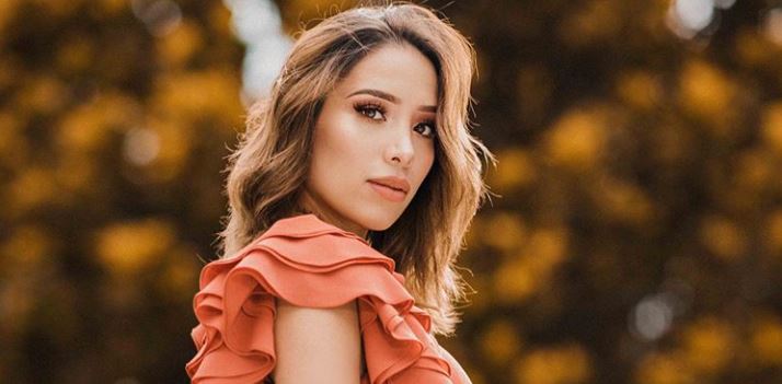 Luisa Fernanda W moldeó su barriguita de embarazada para recordarla