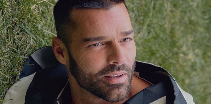 Según una adivina, Ricky Martin demandará a los productores de la serie ‘Súbete a mi moto’
