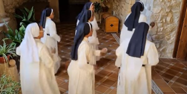 Un grupo de monjas se une al “Jerusalema Challenge” reto que busca brindar alegría en medio de la pandemia
