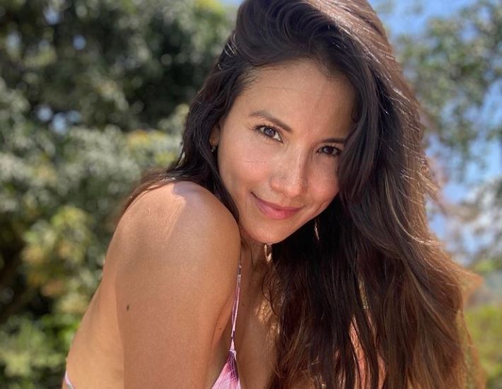 A Caterín Escobar se le abrió el vestido y dejó al descubierto la mini tanga que llevaba puesta