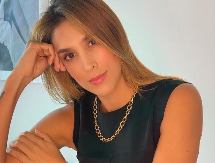 Daniela Ospina se puso su bikini más pequeño para jugar voleibol en la playa