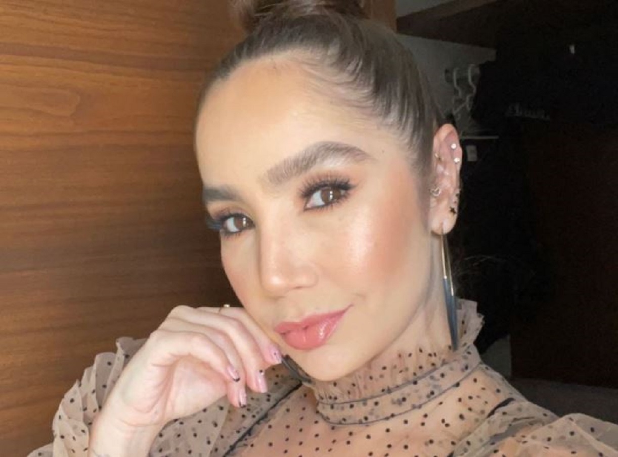 Video de Paola Jara saltando dejaría en evidencia que su cola no es natural