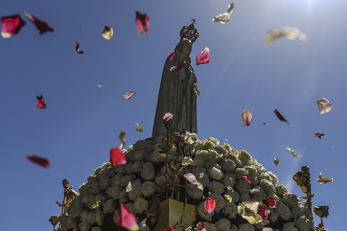 Feligreses hacen cadena de oración en el Día de la Virgen de Fátima para que la pandemia se acabe