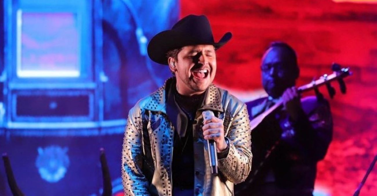 Belinda causó euforia tras aparecer sorpresivamente en concierto de Christian Nodal