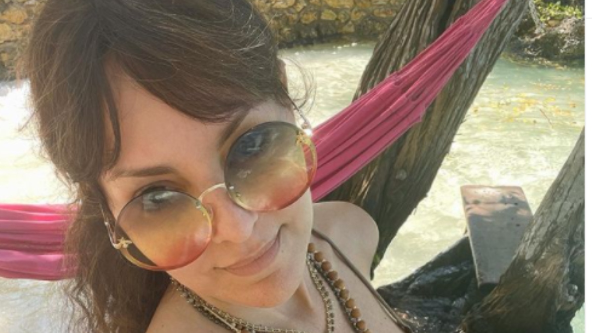 “Mi reina siempre”, le dicen a Carolina Gómez por foto en bikini