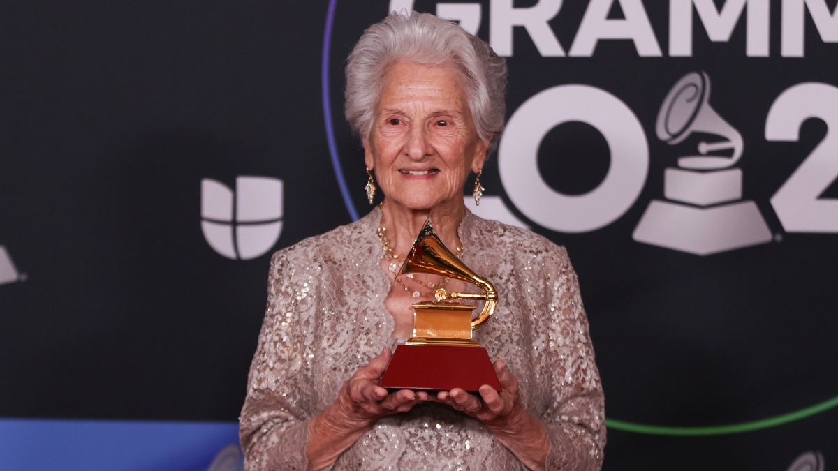 Ángela Álvarez, la mujer de 95 años que ganó un Latin Grammy