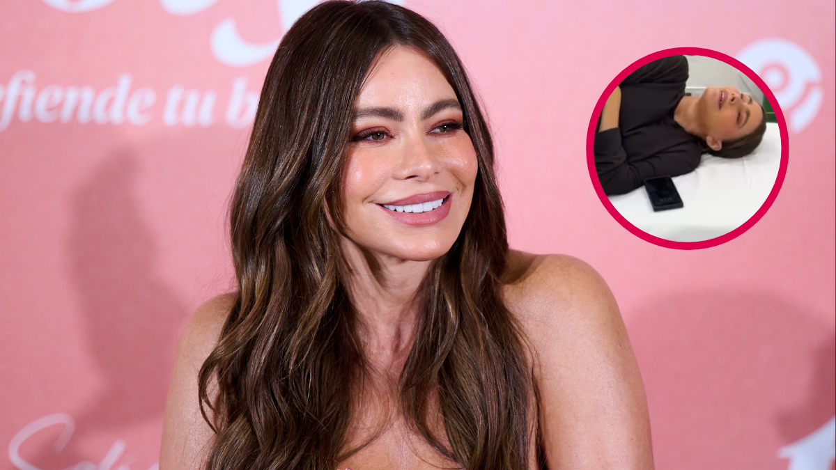 Sofía Vergara sonriendo y una foto de ella en el hospital. Crédito:@Sofiavergara/Getty Images