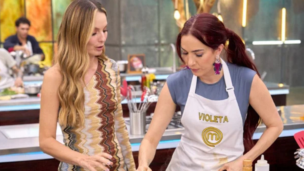 Claudia Bahamón y Violeta. | Crédito: Canal RCN.