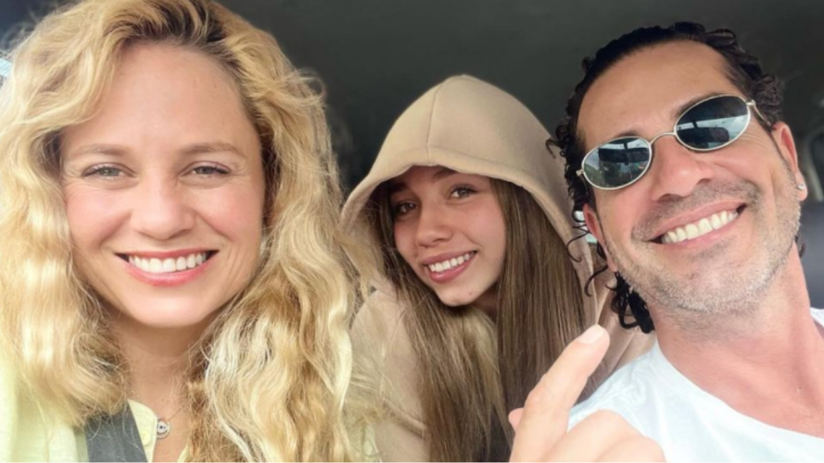 Gregorio con su familia. Crédito: @erikarfarfan