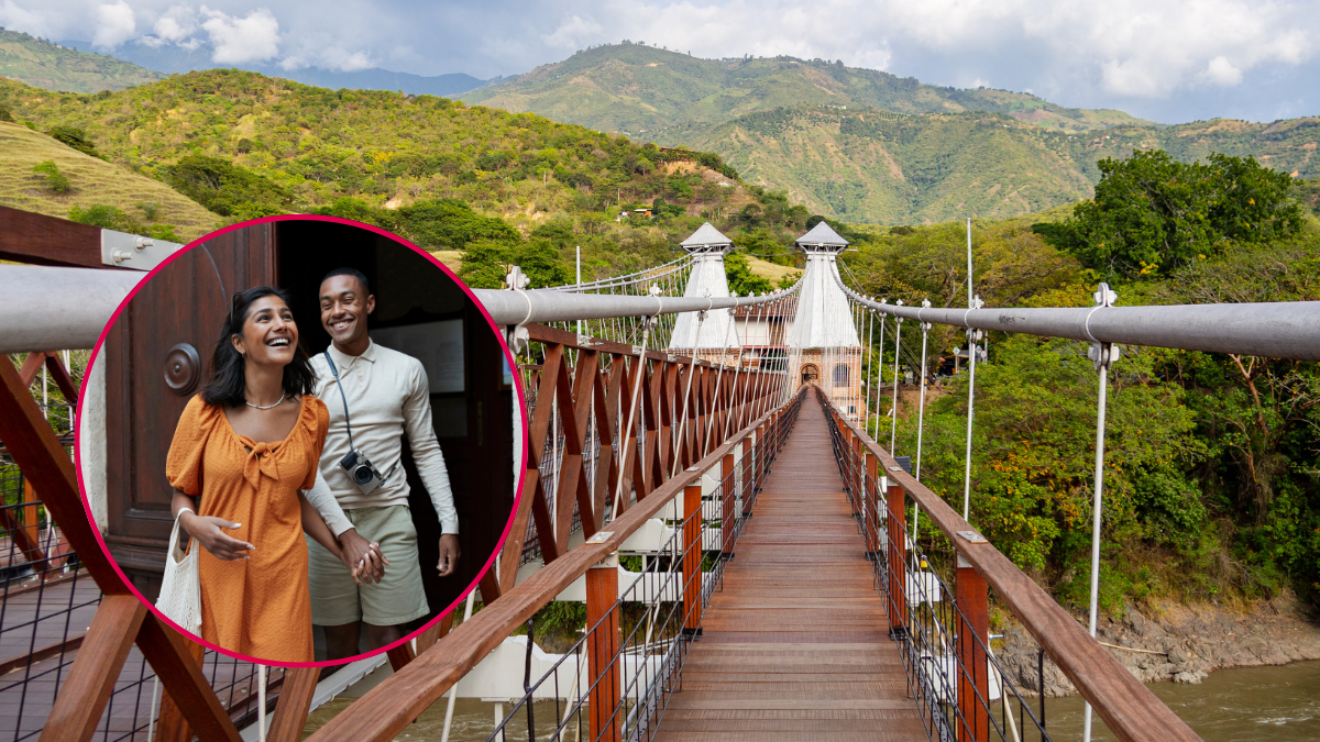 Pueblo de Antioquia y turistas emocionados. | Crédito: Getty images.