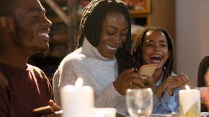 Familia feliz. | Crédito: Getty images. 