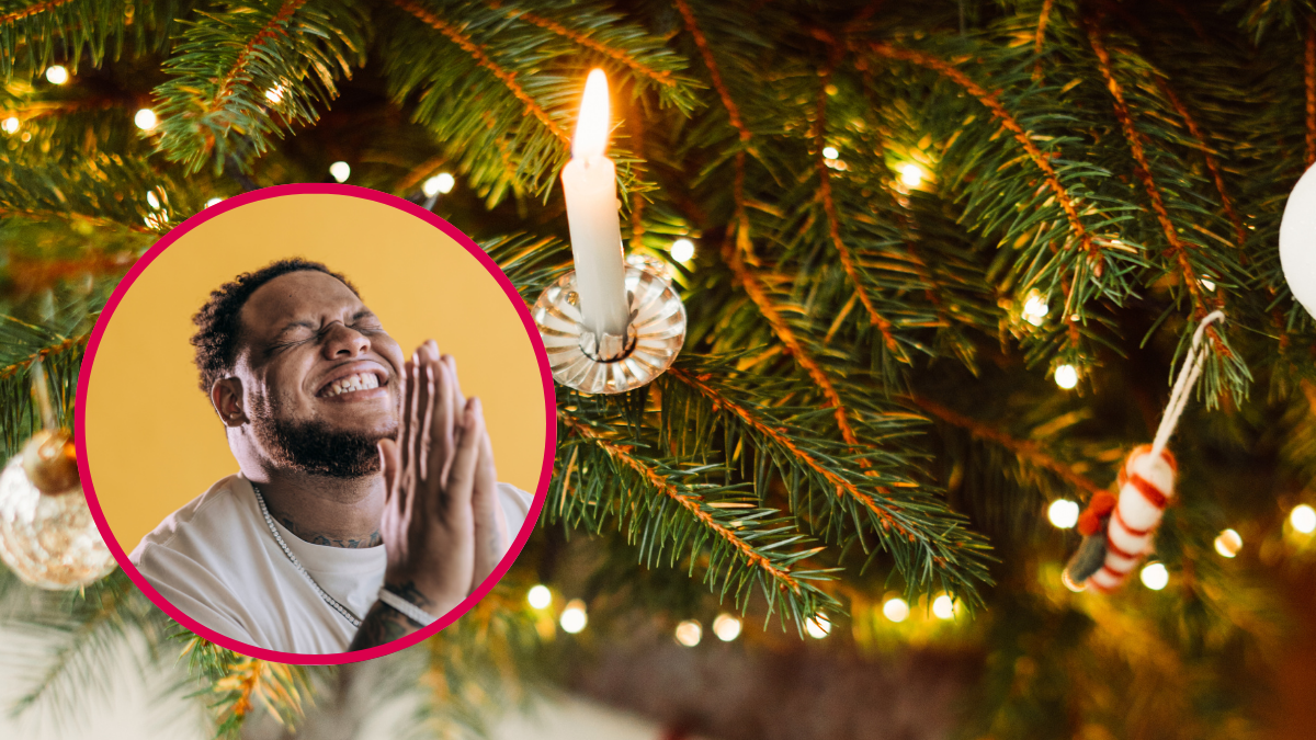 Persona contenta rezando. | Crédito: Getty images.