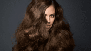 Cabello brillante